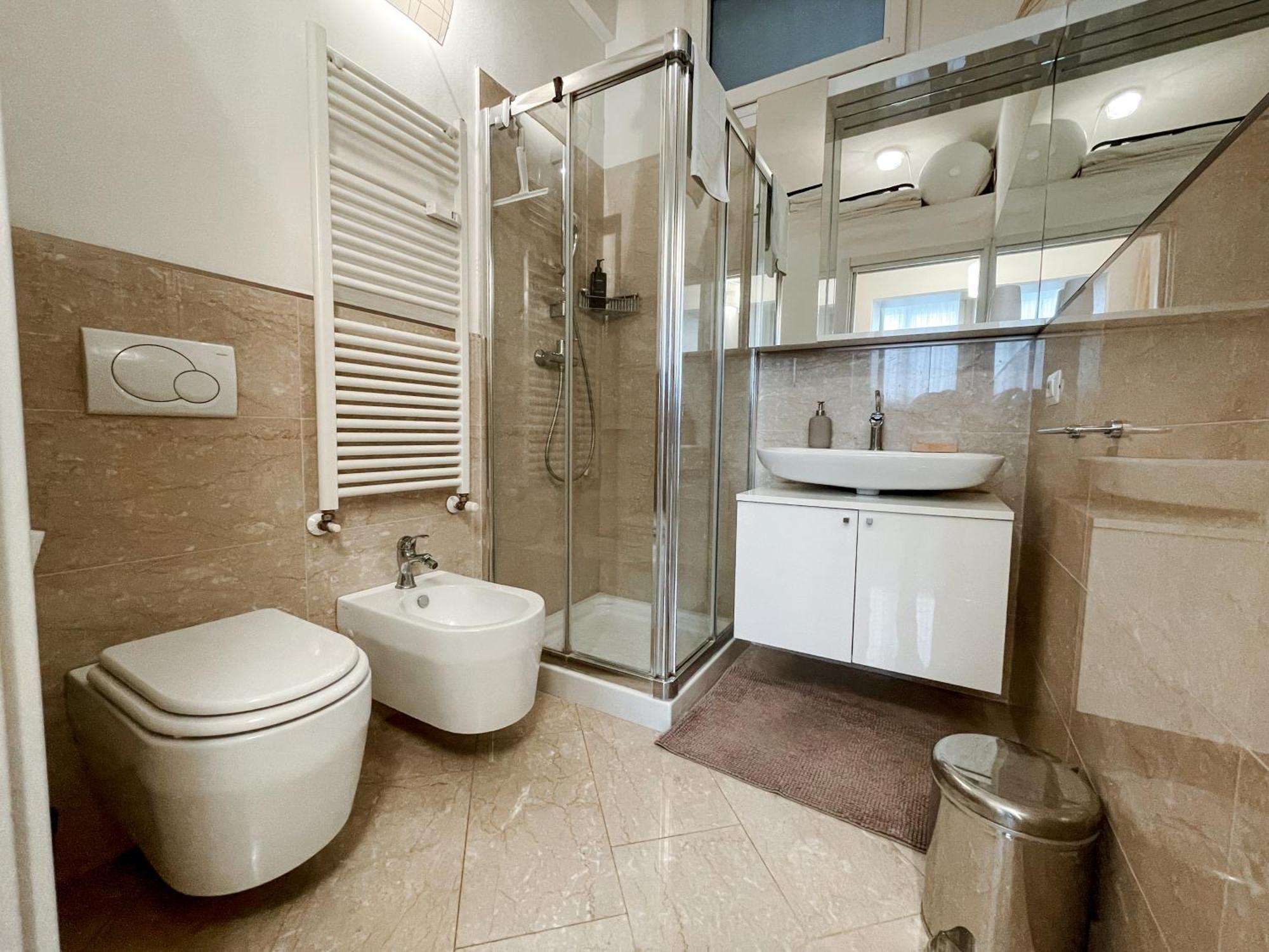 Col Di Lana - District, Apartment Mailand